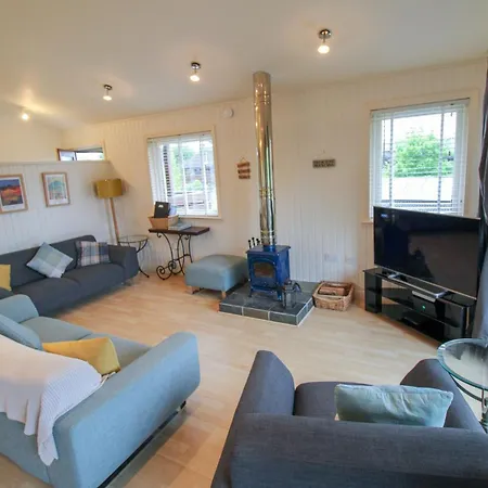 Sparrows Nest, Yanwath A Dog Friendly Only 10 Minute Drive To Ullswater *